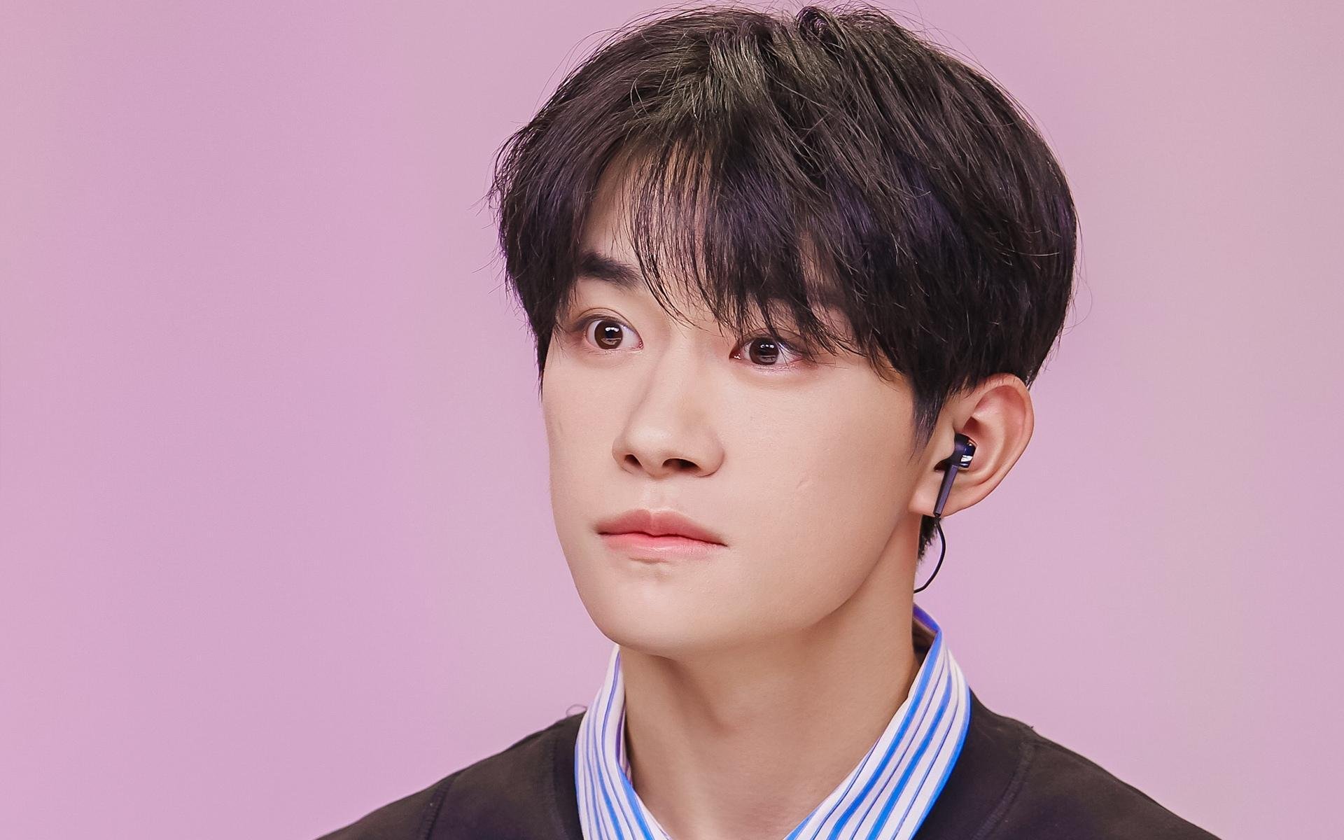 九游娱乐官网 (jiuyou)-_球迷全场助威：场边欢呼声此起彼伏_，球场球迷喊的什么